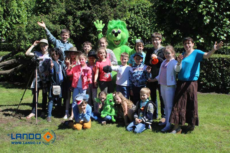 "ФИЛЬМ &ndash; ФИЛЬМ &ndash; ФИЛЬМ!" Летняя программа в LANDO для школьников 8-12 лет 